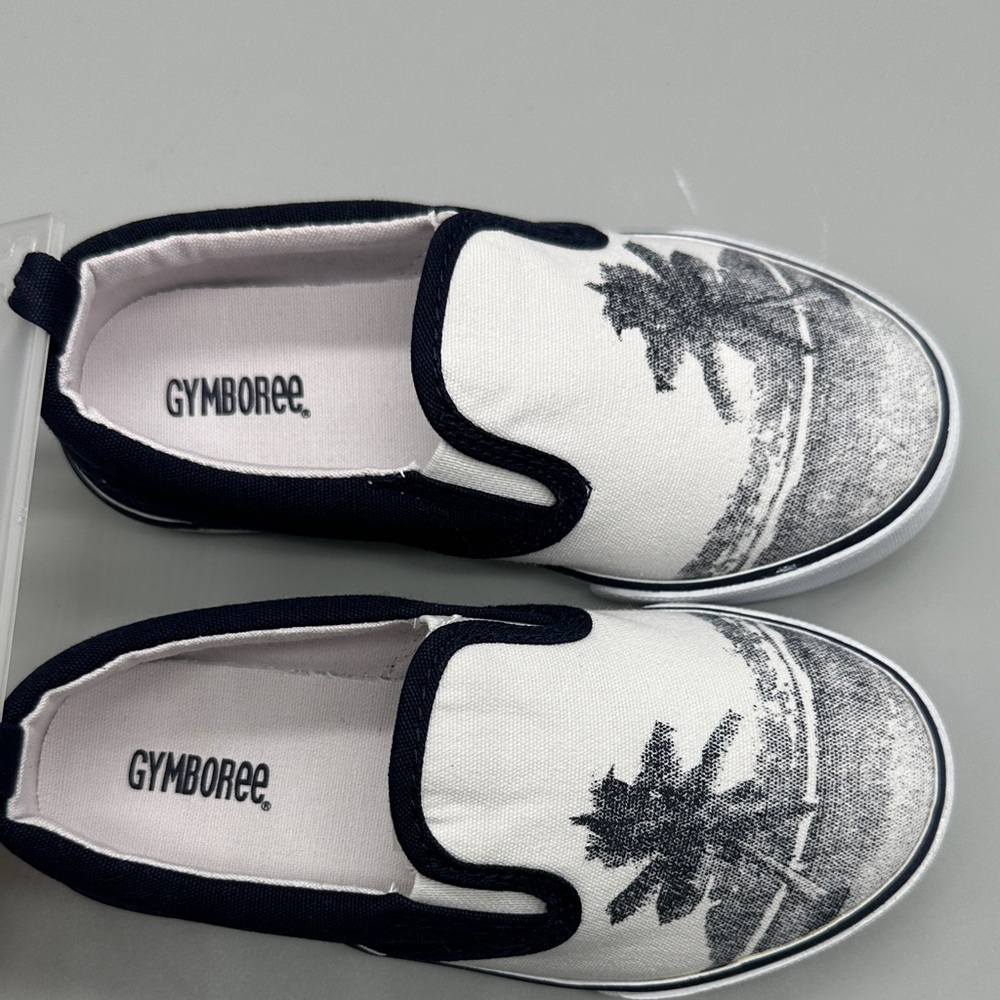 Boys Palm Tree Slip-On Sneakers in Size 10